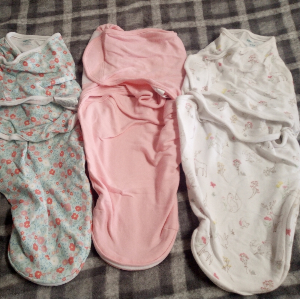 Set of three like new swoddles